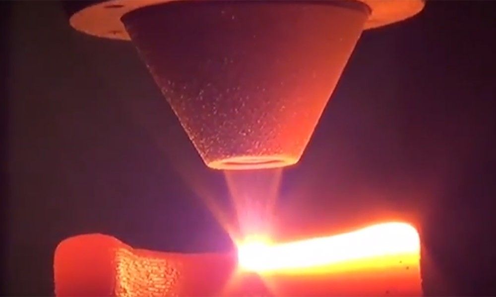 Czym różni się laser Fiber (światłowodowy) od cięcia poprzez CO2?
